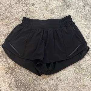 Like new. Hotty hot luluemon 2.5” black shorts